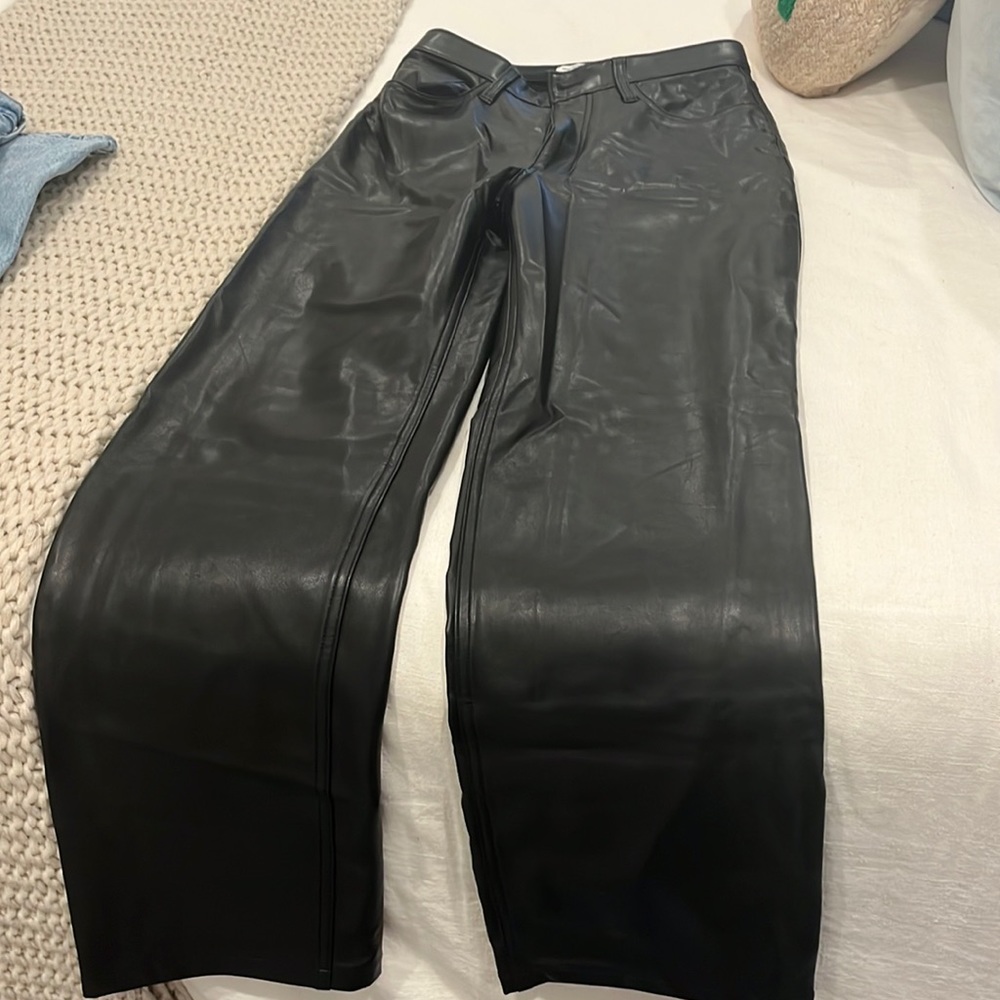 Abercrombie 90s relaxed black leather pants